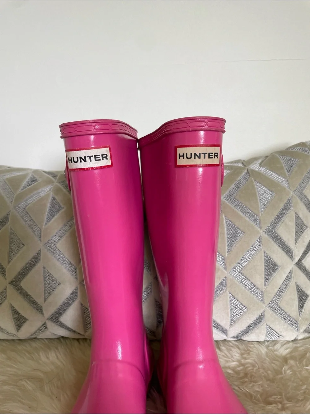Hunter Kid’s Pink Gloss Rain Boots